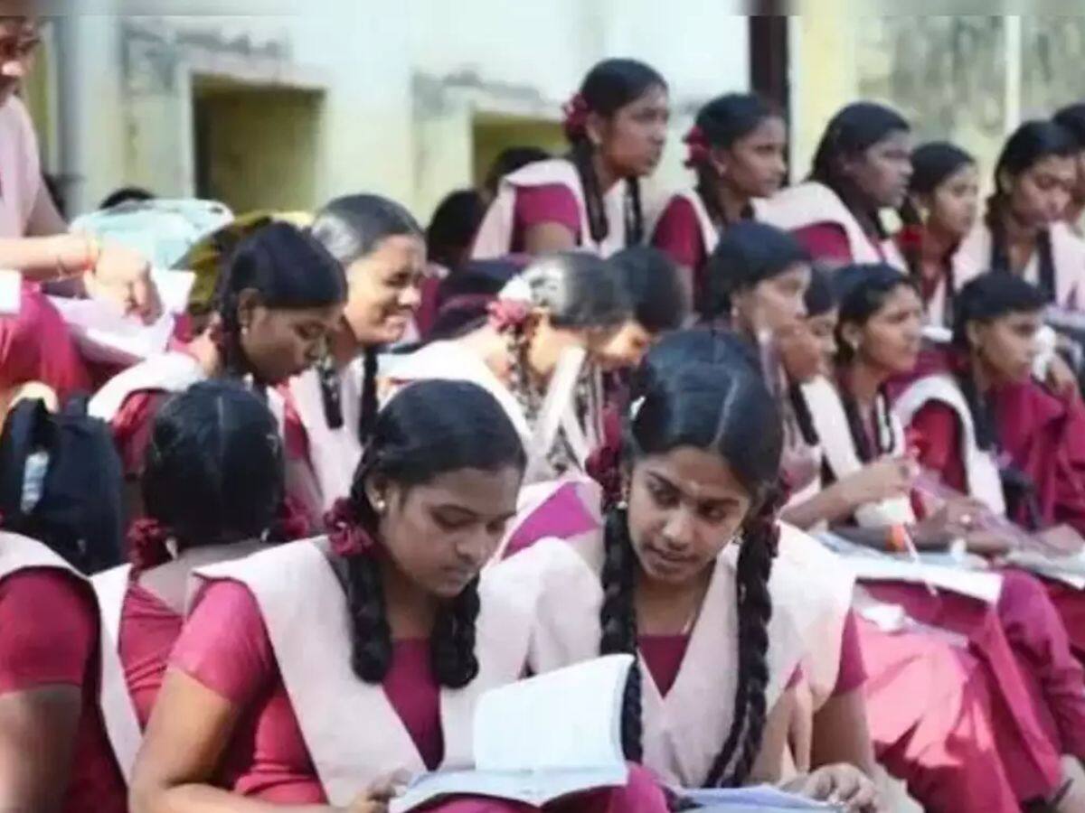 தமிழ் நாடு முழுவதும் அரையாண்டு தேர்வுகள் ஒத்திவைப்பு!