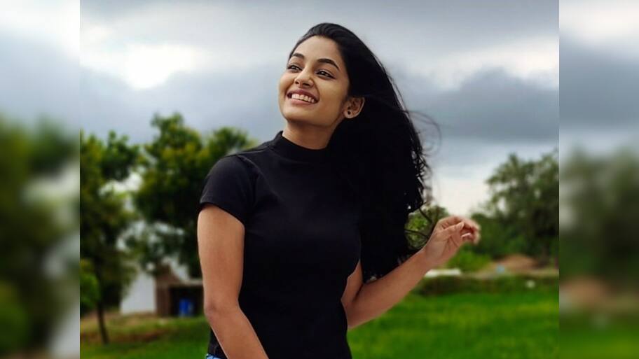 Love Today Movie Actress Ivana Next Film Titled As Mathimaaran | இவானா ...