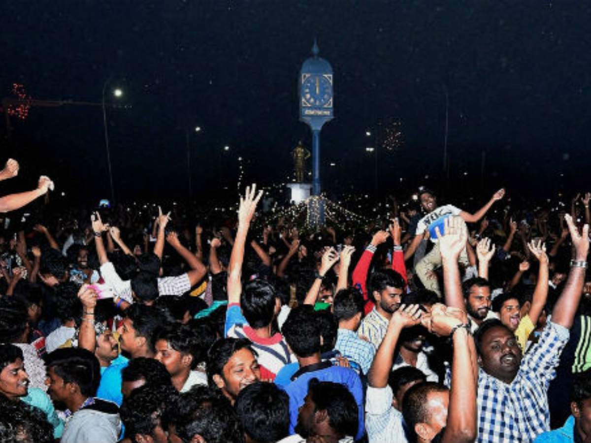 புத்தாண்டு கொண்டாடுபவர்களுக்கு காவல்துறையின் முக்கிய அறிவிப்பு!