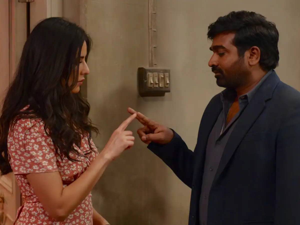 மேரி கிறிஸ்துமஸ் படம் எப்படி இருக்கு? திரை விமர்சனம்!