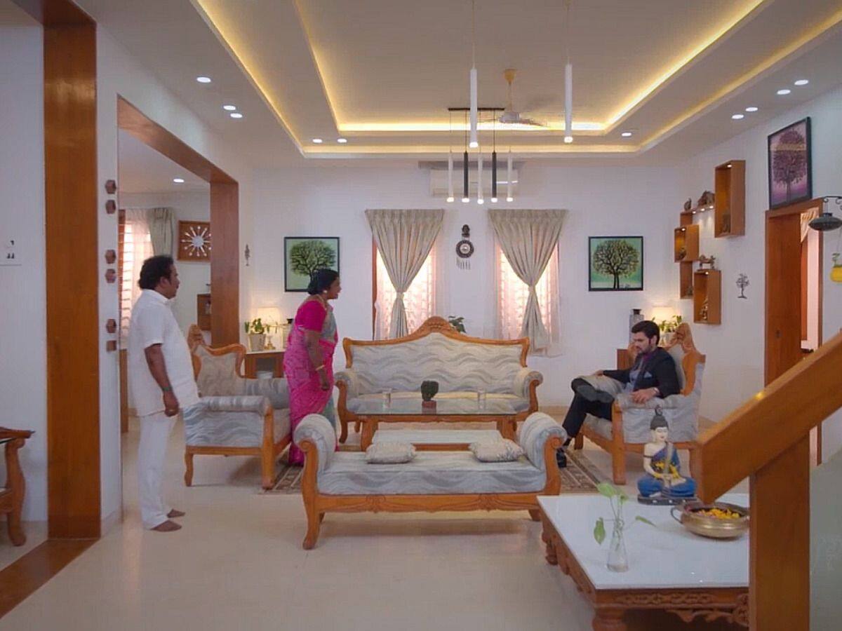 வேலை போயிடும் மிரட்டும் மனோகரி! நினைத்தேன் வந்தாய் சீரியல் அப்டேட்!