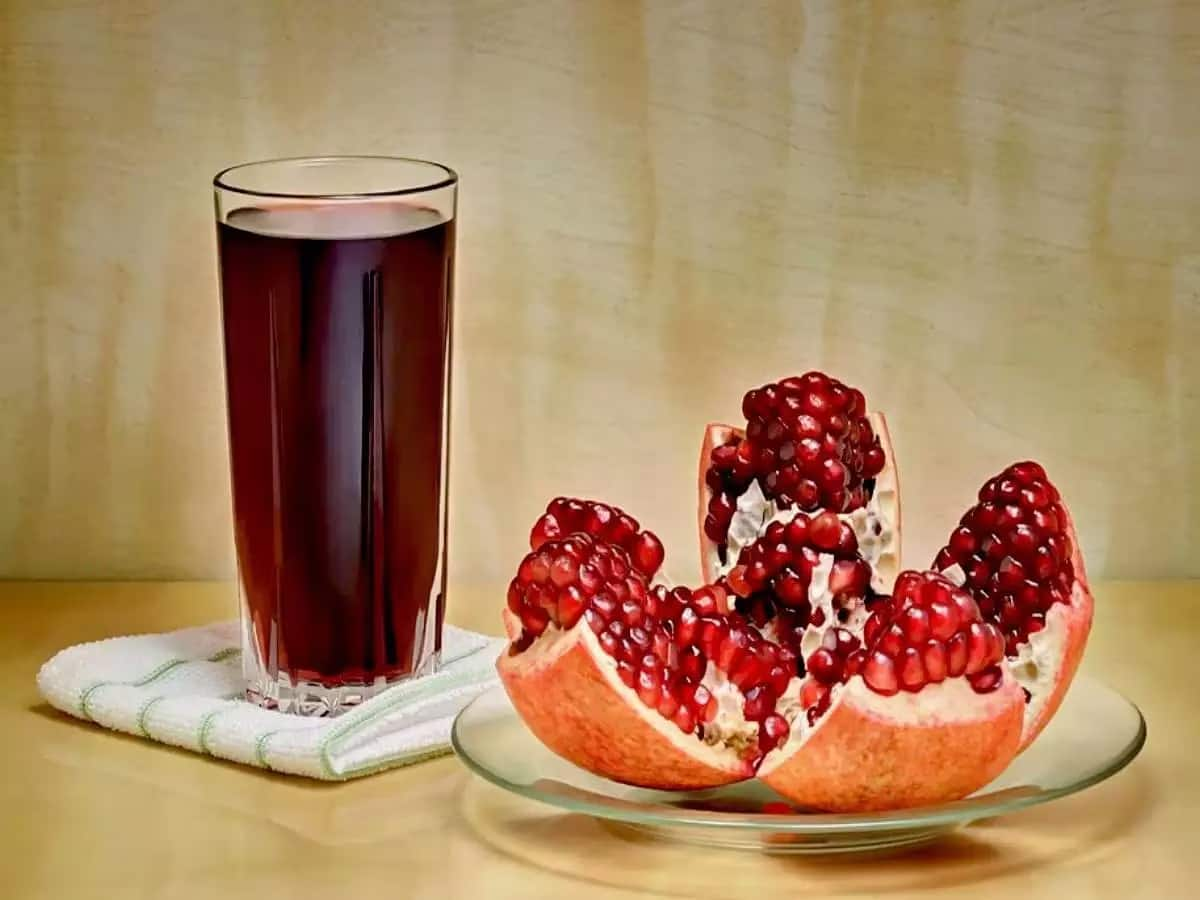 Pomegranate juice benefits in tamil hotsell