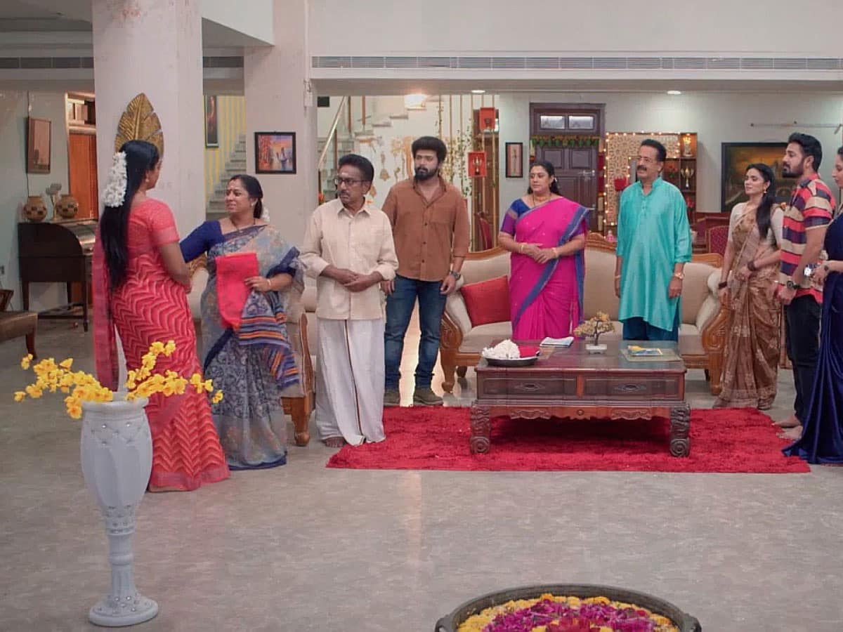 கார்த்திகை தீபம்: ஆனந்த் செய்து கொடுத்த சத்தியம்.. தீபாவுக்காக அதிரடி காட்டிய கார்த்திக் 