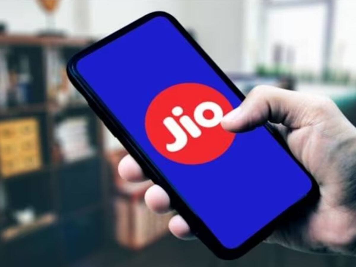 ஜியோ பயனர்களை கவரும் ரூ.299 திட்டம்.. அனைத்துமே இலவசம், ஜாக்பாட் ரீசார்ஜ் பிளான்