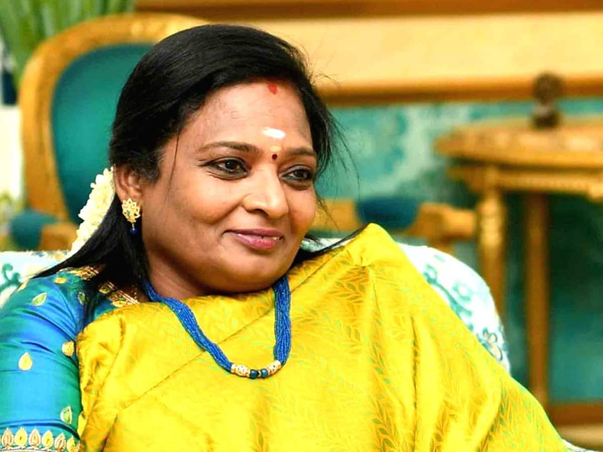 திடீரென அனைத்து பதவியையும் ராஜினாமா செய்த தமிழிசை..! காரணம் இதுதான்