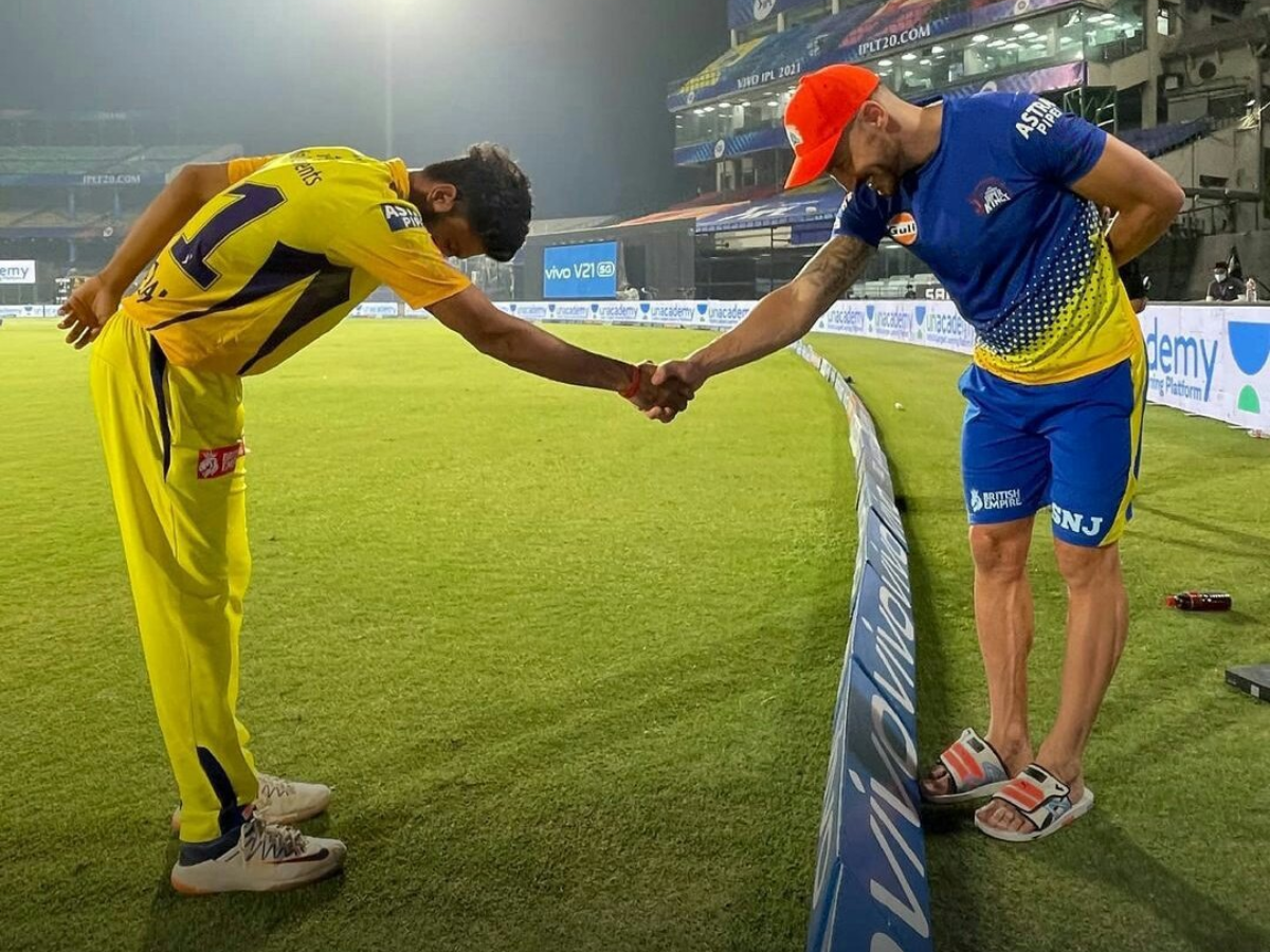 CSK vs RCB: ருதுராஜ் vs டூ பிளெசிஸ்... Dream 11 பிளேயிங் லெவன் கணிப்பு! CSK vs RCB: ருதுராஜ் vs டூ பிளெசிஸ்... Dream 11 பிளேயிங் லெவன் கணிப்பு!