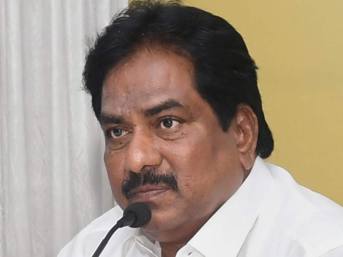 இப்போதே ராஜினாமா செய்யுங்கள் - திமுக அமைச்சரை கிண்டல் செய்த ஆர்பி உதயக்குமார்!