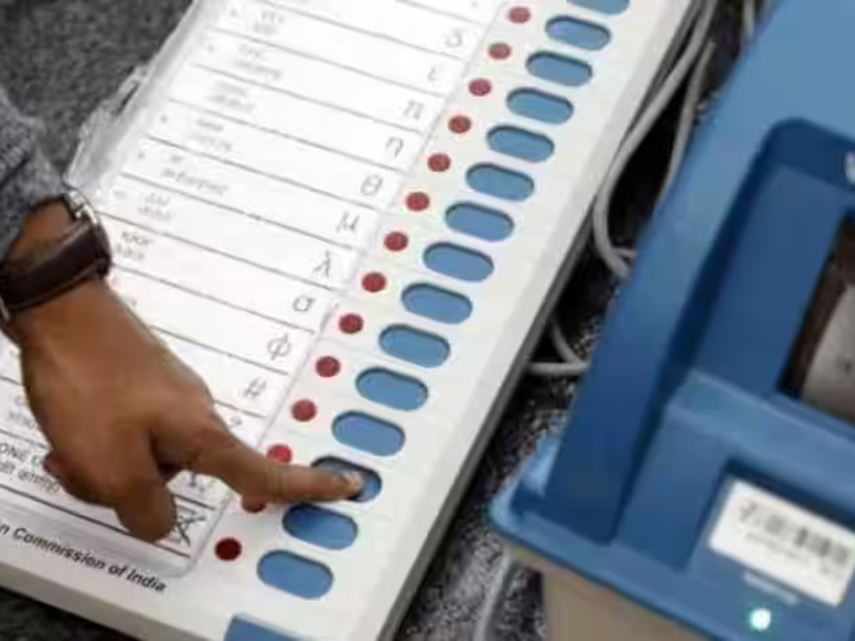 ஓட்டுப்போட லீவு... ஏப்ரல் 19ஆம் தேதி பொது விடுமுறை - தமிழ்நாடு அரசு அறிவிப்பு ஓட்டுப்போட லீவு... ஏப்ரல் 19ஆம் தேதி பொது விடுமுறை - தமிழ்நாடு அரசு அறிவிப்பு