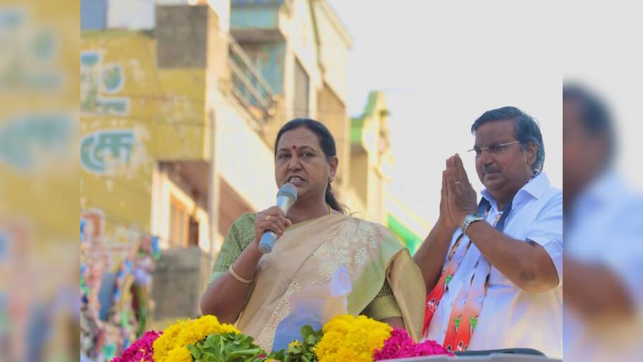 சின்னத்தை மறந்து தேர்தல் பிராசாரத்தில் உளறிய பிரேமலதா விஜயகாந்த்!