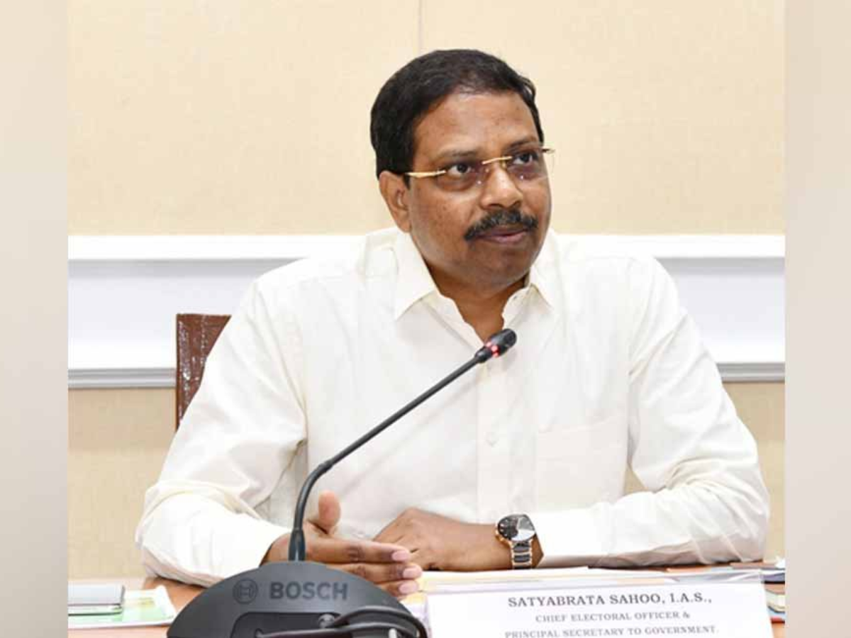 தேர்தல் விதிகளில் கொஞ்சம் ரிலாக்ஸ் கொடுத்த தேர்தல் ஆணையம் - சத்யபிரதா சாகு கொடுத்த அப்டேட் தேர்தல் விதிகளில் கொஞ்சம் ரிலாக்ஸ் கொடுத்த தேர்தல் ஆணையம் - சத்யபிரதா சாகு கொடுத்த அப்டேட்