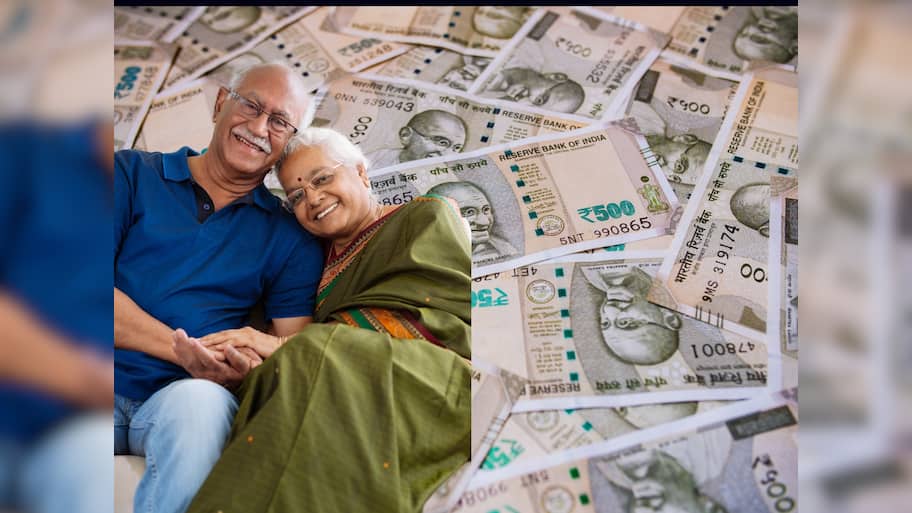 SBI Vs HDFC வங்கி... சீனியர் சிட்டிஸன்களுக்கு வட்டியை அள்ளித்தரும் வங்கி எது...!!