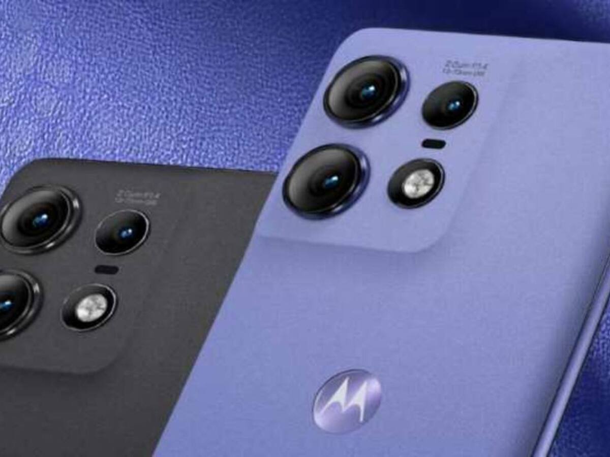 தண்ணீரில் போட்டாலும் தாக்குப்பிடிக்கும் மொபைல்கள்... மூன்று மாடல்கள் இதோ!