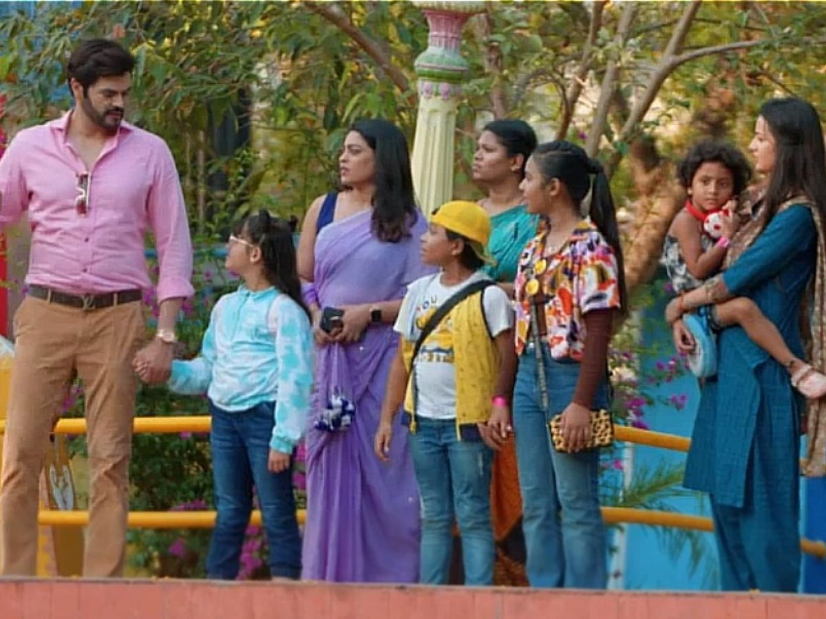 நினைத்தேன் வந்தாய் அப்டேட்: அபியின் துணியை கிழித்த மனோகரி.. ஆவேசமான இந்து, அடுத்து நடந்தது என்ன? நினைத்தேன் வந்தாய் அப்டேட்: அபியின் துணியை கிழித்த மனோகரி.. ஆவேசமான இந்து, அடுத்து நடந்தது என்ன?