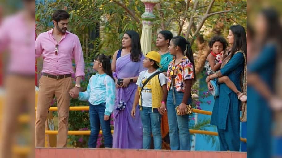 நினைத்தேன் வந்தாய் அப்டேட்: அபியின் துணியை கிழித்த மனோகரி.. ஆவேசமான இந்து, அடுத்து நடந்தது என்ன?