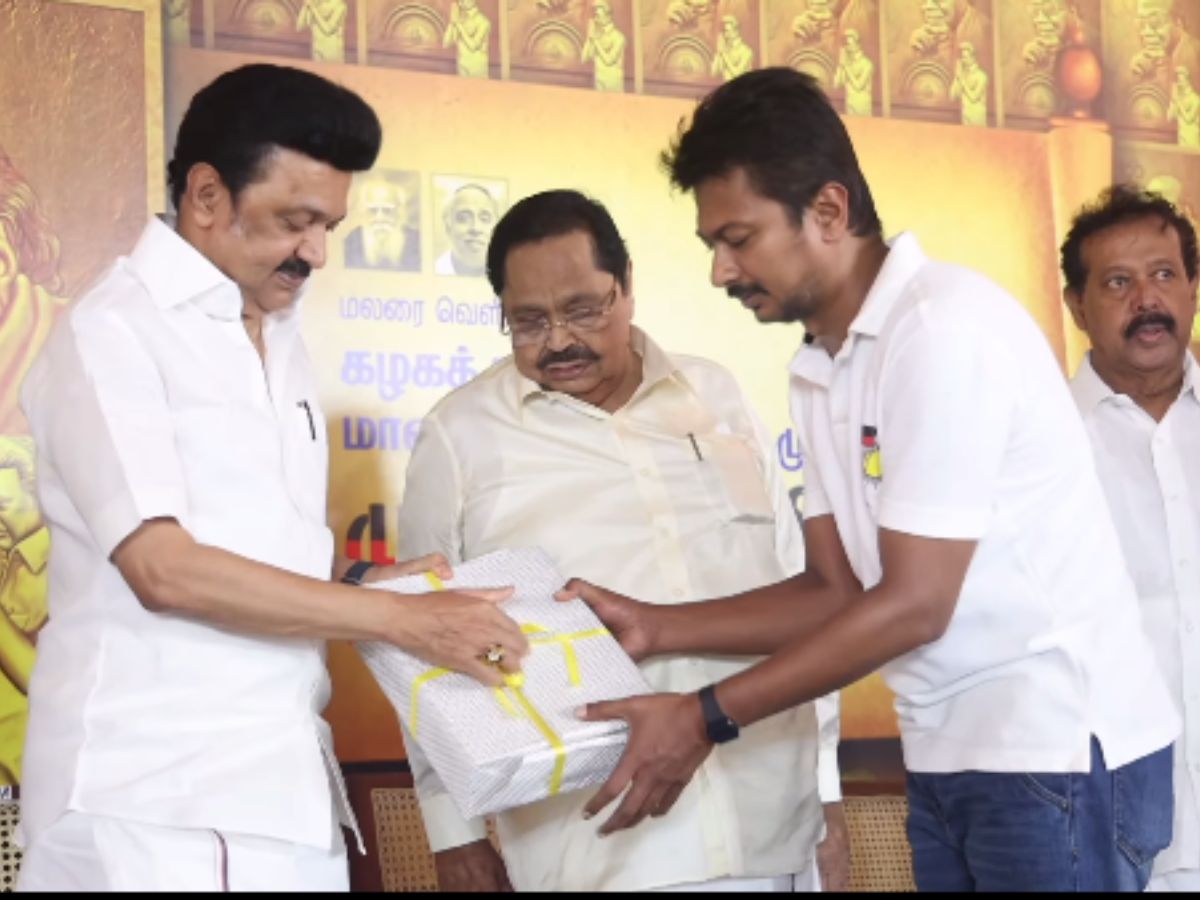 வரலாற்று சாதனை படைத்த எம்.பிக்களை வாழ்த்தி, அறிவுரை சொன்ன திமுக தலைவர் ஸ்டாலின்! வரலாற்று சாதனை படைத்த எம்.பிக்களை வாழ்த்தி, அறிவுரை சொன்ன திமுக தலைவர் ஸ்டாலின்!