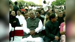 மோடி பதவியேற்புக்கு கடைசி நிமிடத்தில் வந்த கார்கே...! காங்கிரஸில் எடுத்த முடிவு