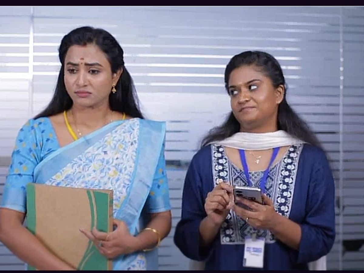 இதயம் அப்டேட்: ஆதி செய்த விஷயம்.. சாரதாவிடம் நேருக்கு நேராக சவால் விட்ட பாரதி