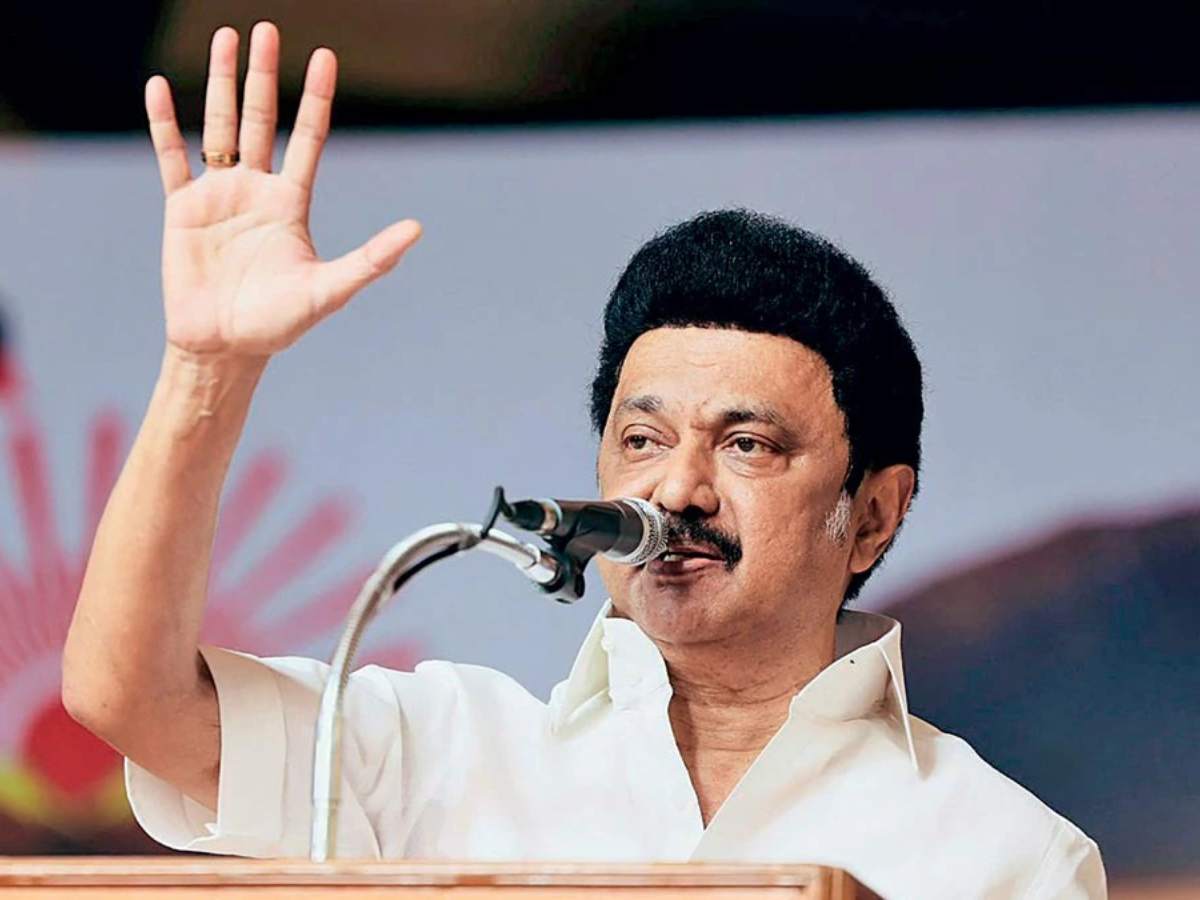 நீட் தேர்வை நிறுத்த முதல்வர் முயற்சி செய்து வருகிறார் - கனிமொழி எம்பி பேட்டி