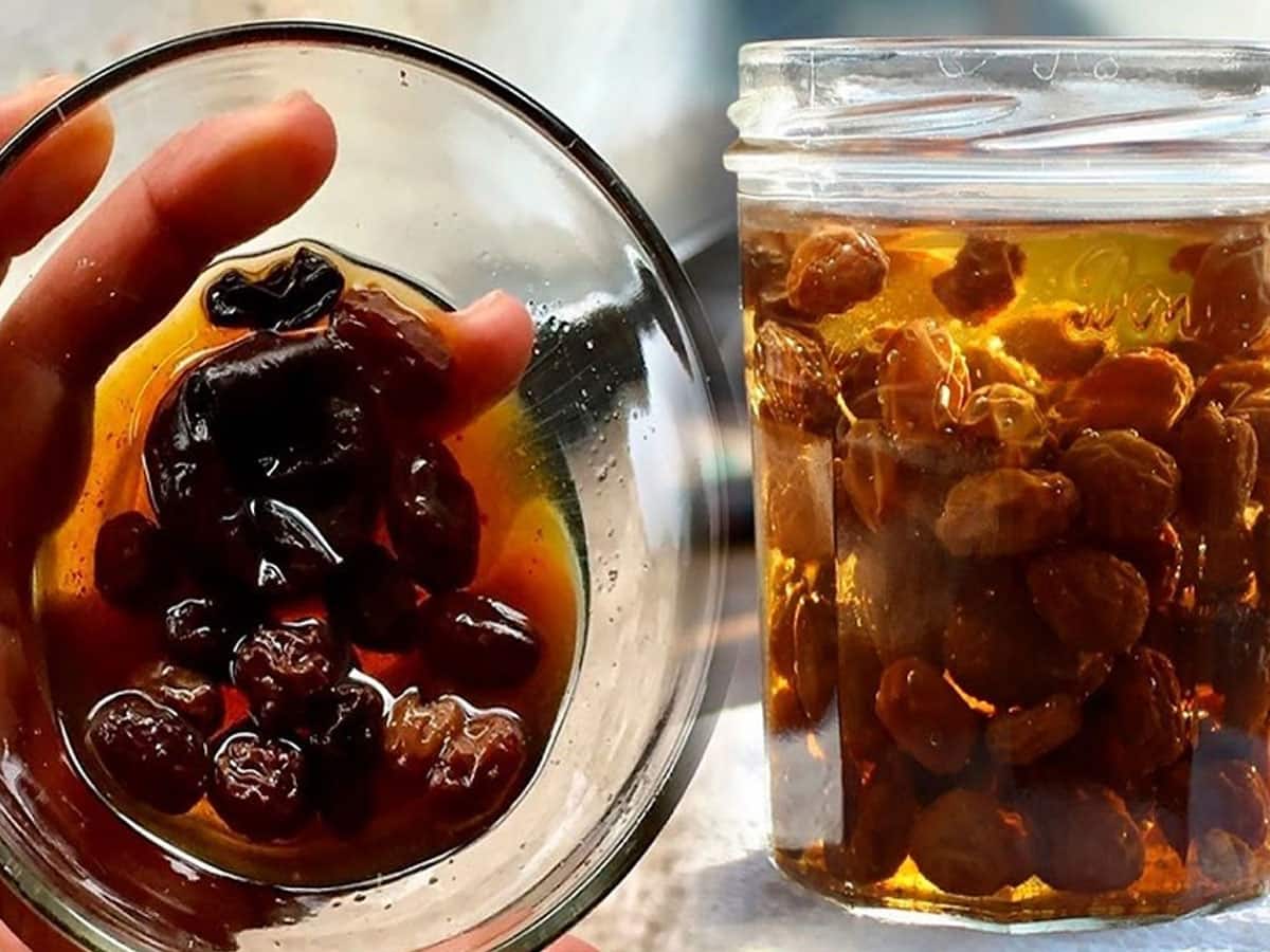 ஊறவைத்த உலர் திராட்சை நீரை குடிங்க.. பல அதிசயத்தை காண்பீர்கள்