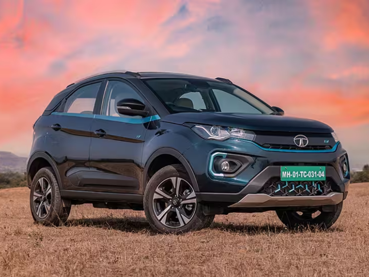 பாதுகாப்பிலும், விற்பனையிலும் கெத்து காட்டும் Tata Nexon - இப்போ ரூ.1 லட்சம் வரை பரிசுகள் வேற! பாதுகாப்பிலும், விற்பனையிலும் கெத்து காட்டும் Tata Nexon - இப்போ ரூ.1 லட்சம் வரை பரிசுகள் வேற!