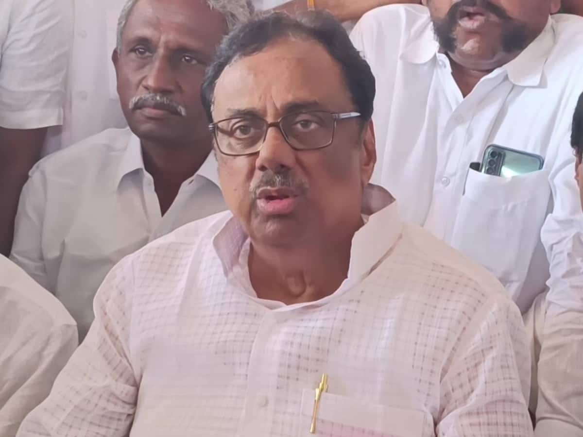 நரேந்திர மோடி ஆட்சியில் சாராயம் குடித்து நூறு பேர் செத்துப்போனார்களே, பதவி விலகினாரா? - ஈவிகேஎஸ் கேள்வி