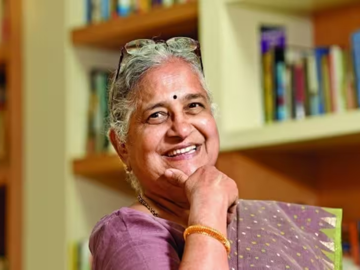கணவருக்கு தெரியாமல்... பெண்களே ரகசியமாக இதை செய்யுங்கள்... சுதா மூர்த்தி கூறுவது என்ன? கணவருக்கு தெரியாமல்... பெண்களே ரகசியமாக இதை செய்யுங்கள்... சுதா மூர்த்தி கூறுவது என்ன?