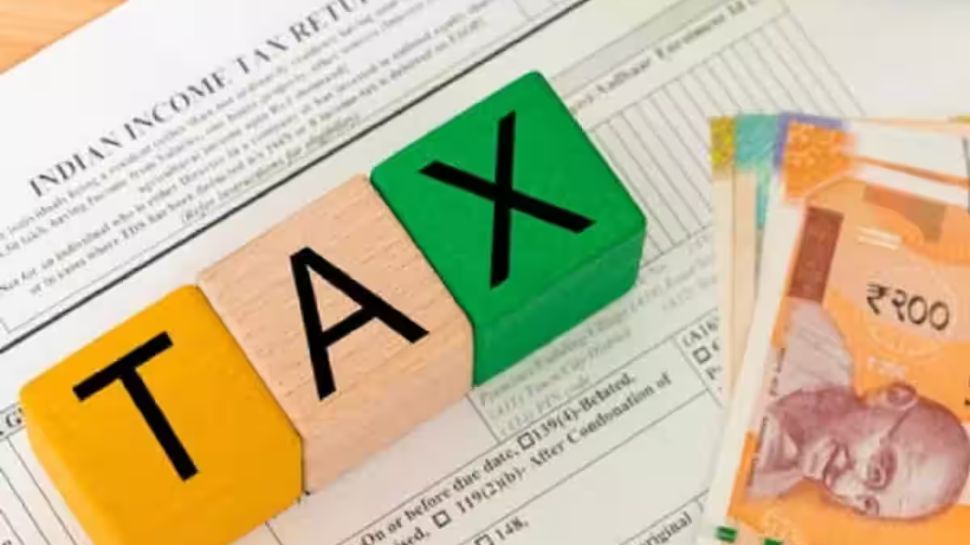 ITR Filing: இன்றே கடைசி நாள்.... நாளை முதல் ஐடிஆர் தாக்கல் செய்ய யாருக்கு எவ்வளவு அபராதம் தெரியுமா? ITR Filing: இன்றே கடைசி நாள்.... நாளை முதல் ஐடிஆர் தாக்கல் செய்ய யாருக்கு எவ்வளவு அபராதம் தெரியுமா?