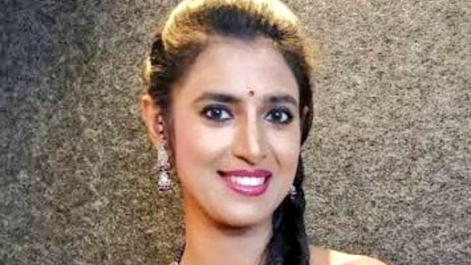 நடிகை கஸ்தூரி தலைமறைவு, செல்போன் ஸ்விட்ச் ஆப் - போயஸ் கார்டன் வீட்டுக்கு பூட்டு நடிகை கஸ்தூரி தலைமறைவு, செல்போன் ஸ்விட்ச் ஆப் - போயஸ் கார்டன் வீட்டுக்கு பூட்டு
