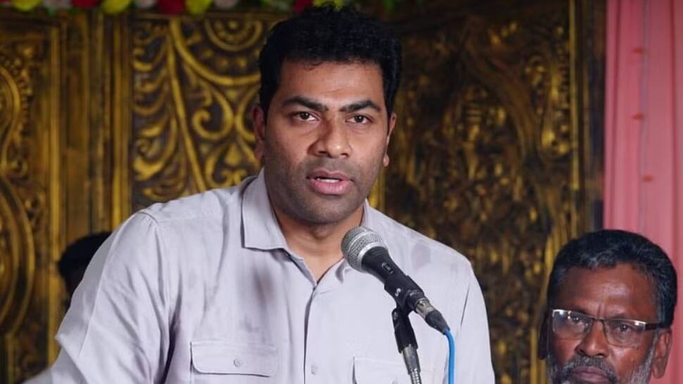 பாமகவில் இணையும் ஆதவ் அர்ஜுனா? வெளியான லேட்டஸ்ட் தகவல்!