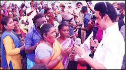 பொங்கல் பரிசு தொகுப்புடன் 1000 ரூபாய்? நிதித்துறையுடன் முதல்வர் முக்கிய ஆலோசனை!