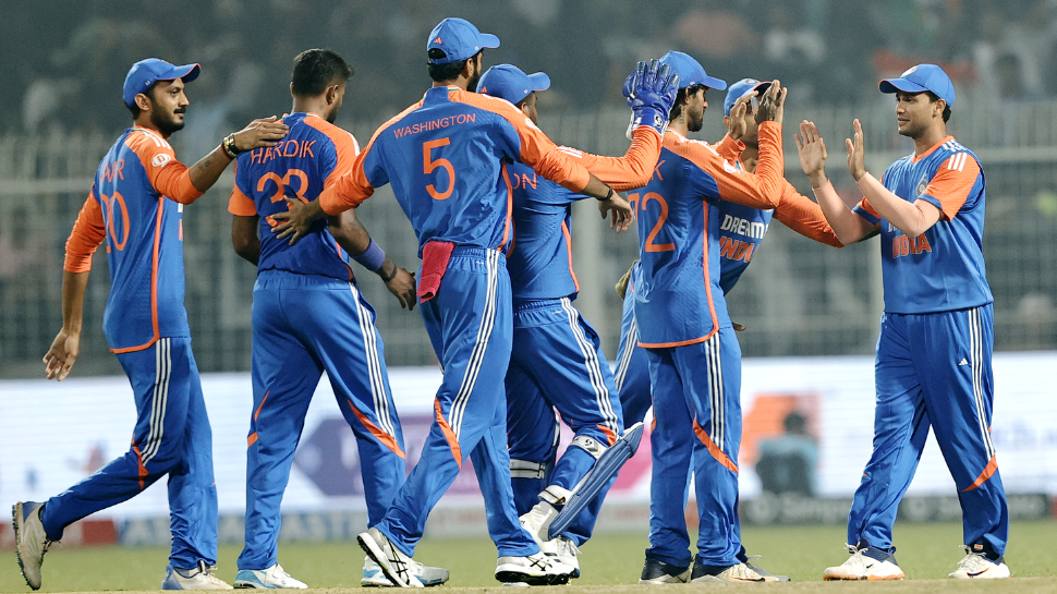 IND vs ENG: முதல் டி20இல் ஷமி ஏன் விளையாடவில்லை தெரியுமா...? IND vs ENG: முதல் டி20இல் ஷமி ஏன் விளையாடவில்லை தெரியுமா...?