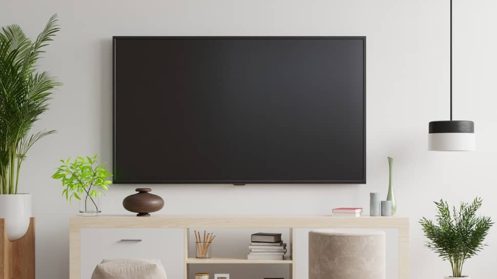 பாதி விலையில் கிடைக்கும் Redmi Xiaomi  ஸ்மார்ட் டிவி.. அமேசான் வழங்கும் அசத்தல் ஆஃபர்