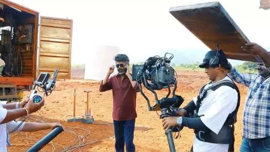 'கூலி' படத்தின் ஷூட்டிங் ஃபினிஷ்.. ரிலீஸ் எப்போது? 