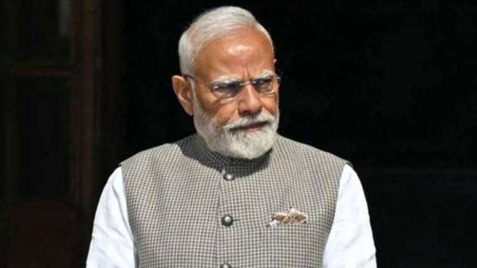 'ஓய்வை அறிவிக்கிறார் பிரதமர் மோடி' - ஆர்எஸ்எஸ் அலுவலகம் சென்ற பின்னணி இதுதானா...?