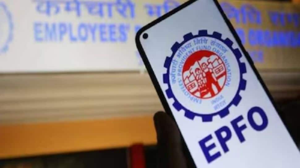 EPF உறுப்பினர்களுக்கு அதிகரித்த வசதிகள்: வங்கிகளின் எண்ணிக்கையை அதிகரித்த EPFO EPF உறுப்பினர்களுக்கு அதிகரித்த வசதிகள்: வங்கிகளின் எண்ணிக்கையை அதிகரித்த EPFO