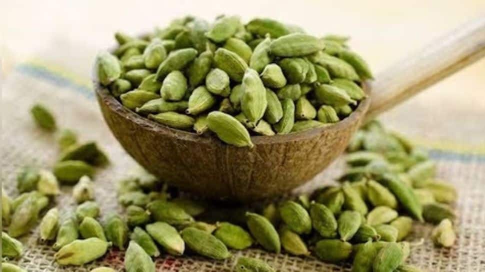ஏலக்காயில் இருக்கு ஏகப்பட்ட நன்மைகள்: சாப்பிடும் சரியான வழி இதோ