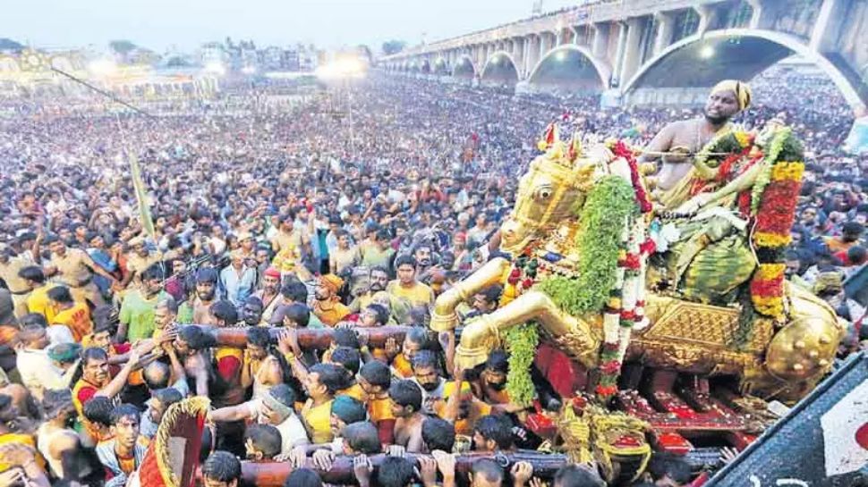 மதுரை சித்திரை திருவிழா.. உள்ளூர் விடுமுறை அறிவித்த ஆட்சியர்! மதுரை சித்திரை திருவிழா.. உள்ளூர் விடுமுறை அறிவித்த ஆட்சியர்!