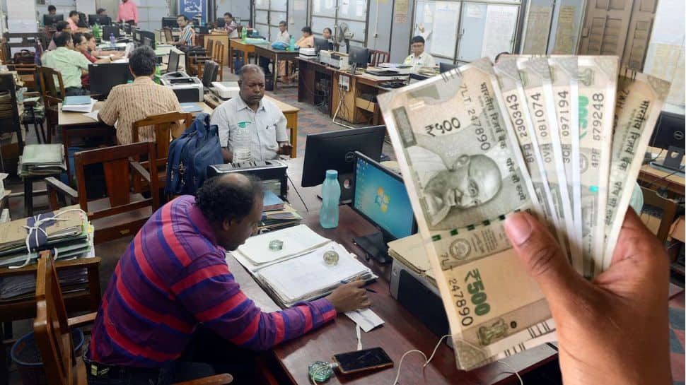 8வது ஊதியக்குழு: Fitment Factor காரணமாக வரலாறு காணாத ஊதிய உயர்வு, எவ்வளவு தெரியுமா?
