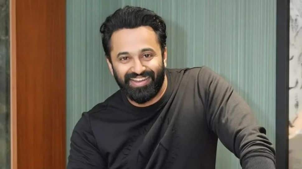 மேனேஜரை தாக்கிய நடிகர் உன்னி முகுந்தன்! இவ்வளவு கொடூரமானவரா? முழு தகவல்..