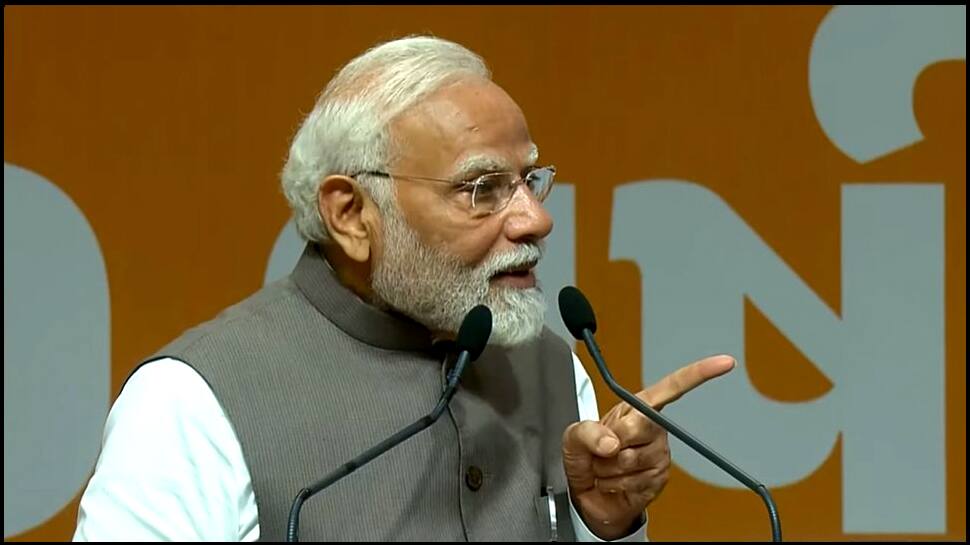 இனி வெளிநாட்டுப் பொருட்களைப் பயன்படுத்த வேண்டாம் -பிரதமர் மோடி வேண்டுகோள்