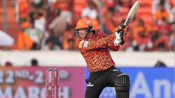 சர்வதேச கிரிக்கெட்டில் இருந்து திடீர் ஓய்வு... SRH வீரரின் ஷாக் அறிவிப்பு!