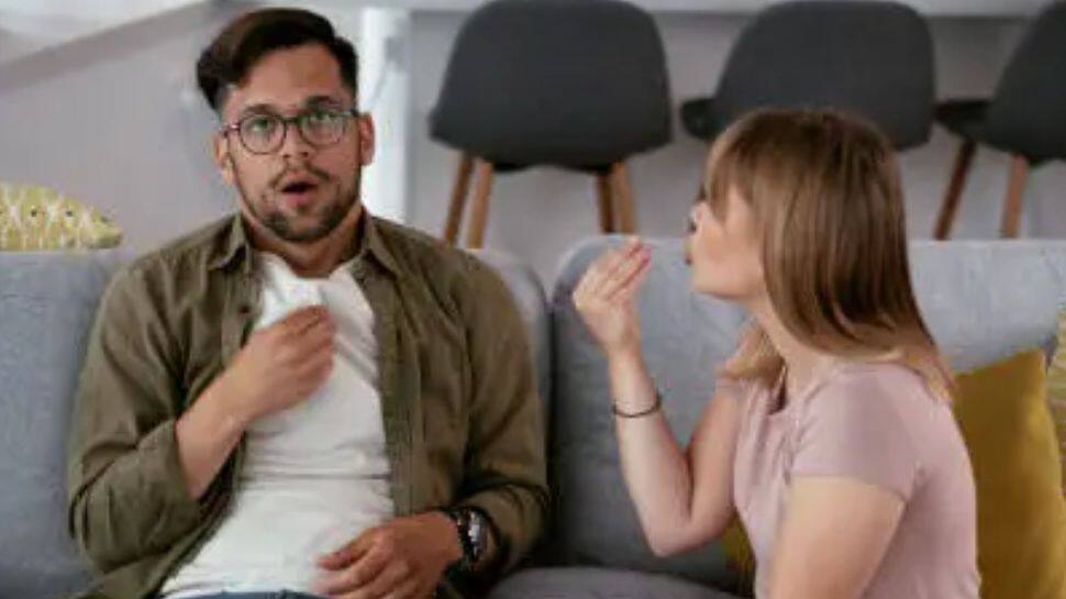 விவாதத்தில் புத்திசாலித்தனமாக வெல்ல..‘இந்த’ சாணக்கியத்தனத்தை பின்பற்றுங்கள்..