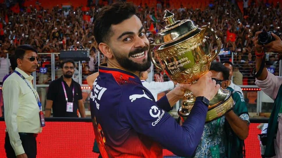 விராட் கோலி கைதா? 11 பேர் உயிரிழந்த விவகாரம்.. ட்ரெண்டாகும் ஹேஷ் டேக்!