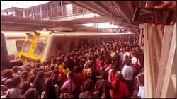 ரயிலில் இருந்து விழுந்த பயணிகள்! 4 பேர் உயிரிழப்பு! பலர் காயம்! காரணம் இதுதான்!