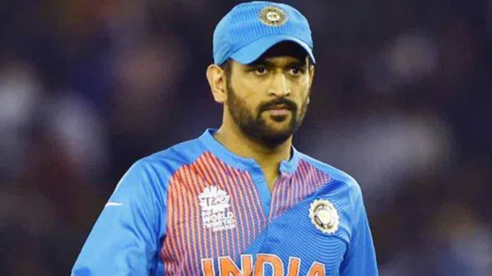 கவுதம் கம்பீருக்கு பிறகு தோனியால் தலைமை பயிற்சியாளர் ஆக முடியாது! ஏன் தெரியுமா? கவுதம் கம்பீருக்கு பிறகு தோனியால் தலைமை பயிற்சியாளர் ஆக முடியாது! ஏன் தெரியுமா?