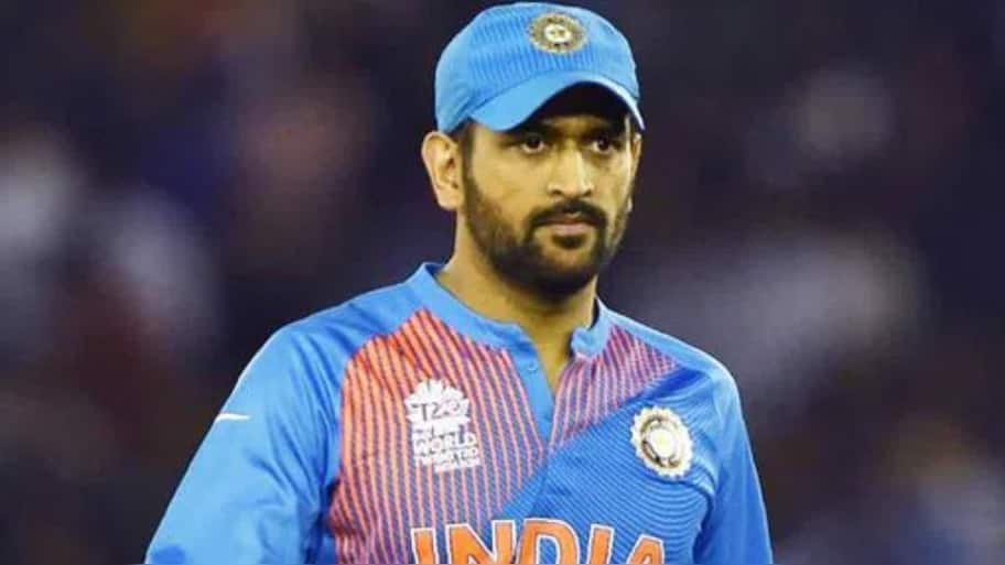 கவுதம் கம்பீருக்கு பிறகு தோனியால் தலைமை பயிற்சியாளர் ஆக முடியாது! ஏன் தெரியுமா?