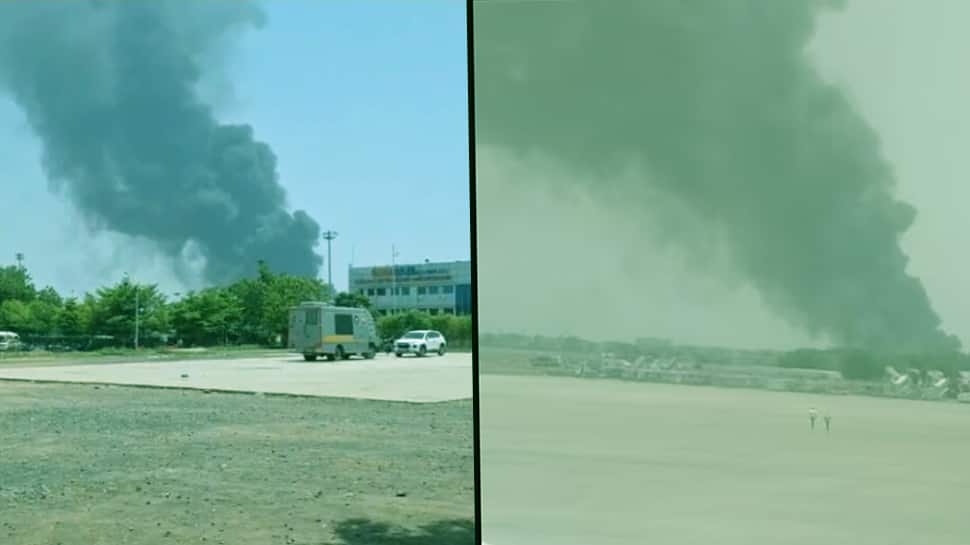 Plane Crash | விபத்துக்குள்ளான ஏர் இந்தியா விமானம்.. உள்ளே இருக்கும் 242 பேரின் நிலை என்ன?