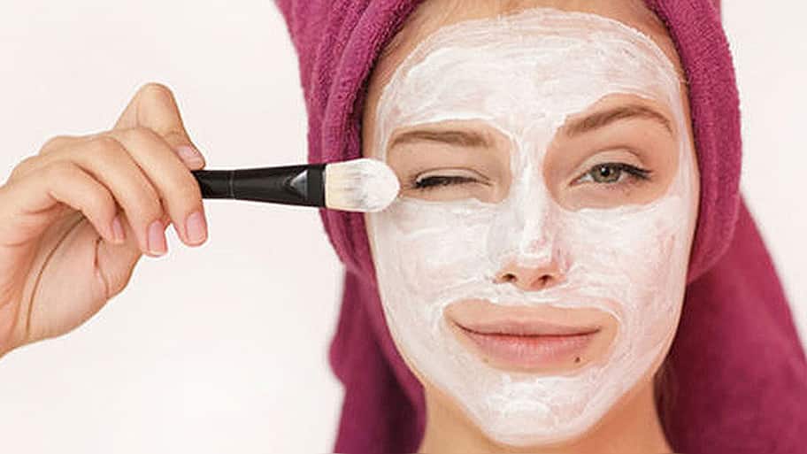 Curd Facial: முகத்தின் அழகு எப்போதுமே ஜொலிக்க இரவில் இதை தடவவும்