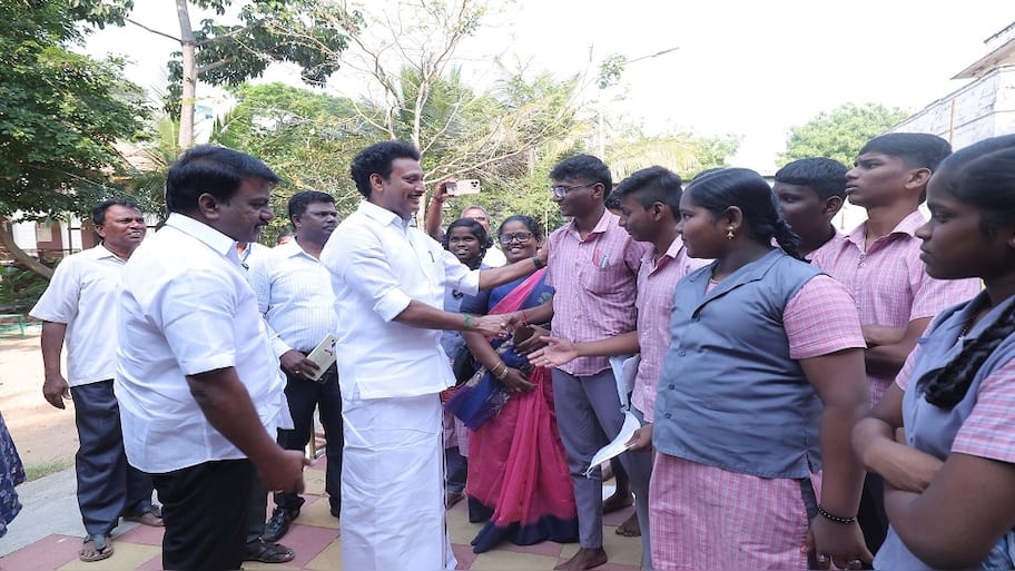 8 ஆம் வகுப்பு, 10 ஆம் வகுப்பு தேர்ச்சி : 14 முதல் 40 வயது வரை உள்ளவர்கள் விண்ணப்பிக்கலாம்