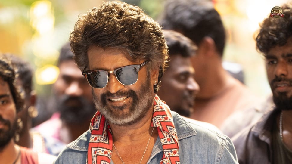 ரிலீஸ்க்கு முன்பே சாதனை படைக்கும் ரஜினியின் கூலி! என்ன சாதனை தெரியுமா?